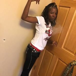 Meet your Posher, Joanna